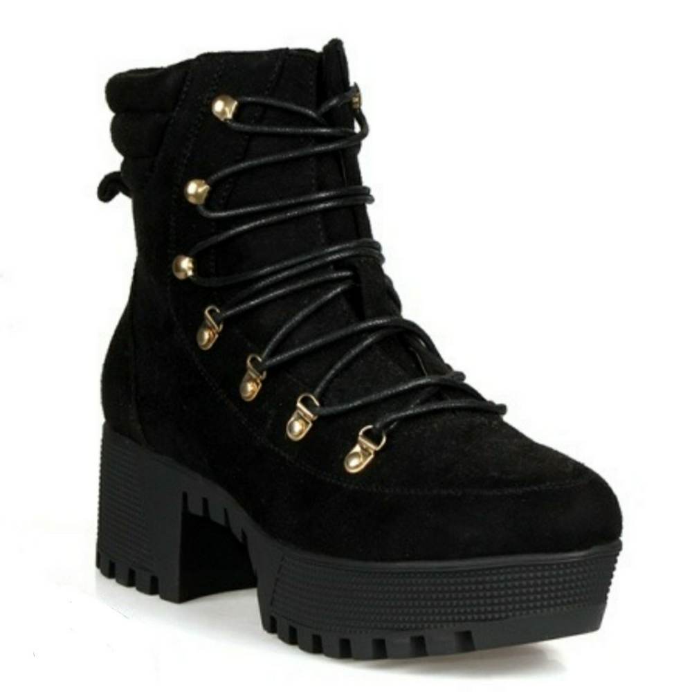 𝙍𝙀𝙎𝙏𝙊𝘾𝙆𝙀𝘿🖤Black Lace-Up Lug Combat Boot